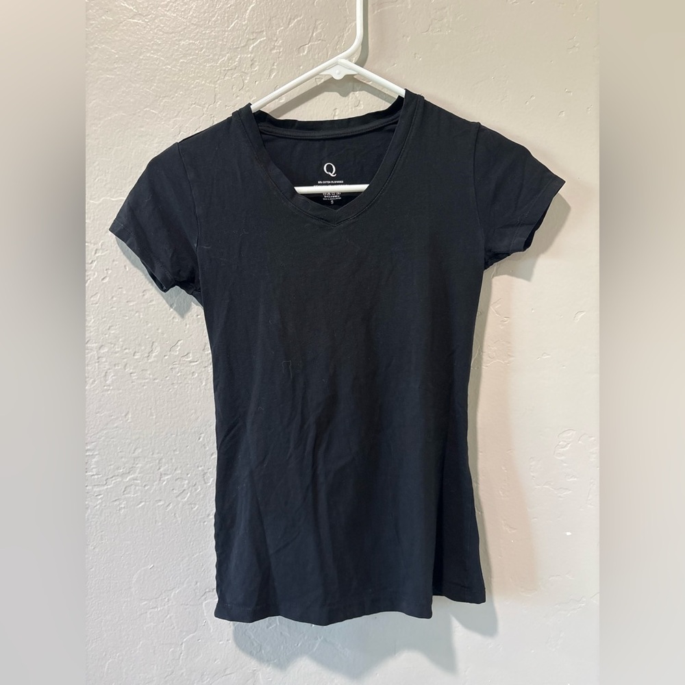 Q Black V-Neck T-Shirt